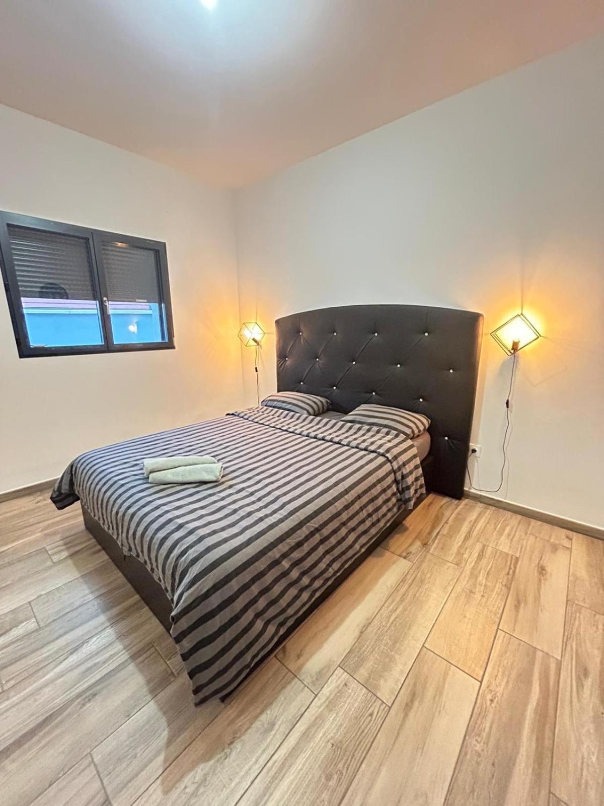 Apartmán Bella Vista, Parking Gratuit, 5 Min Auxerre Monéteau Exteriér fotografie